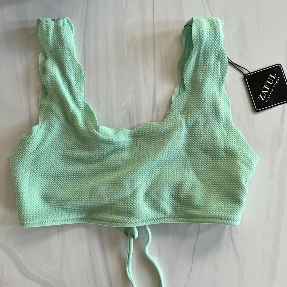 NEW Zaful seafom green bikini top